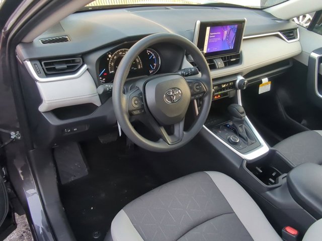 Used 2025 Toyota RAV4 XLE image 9