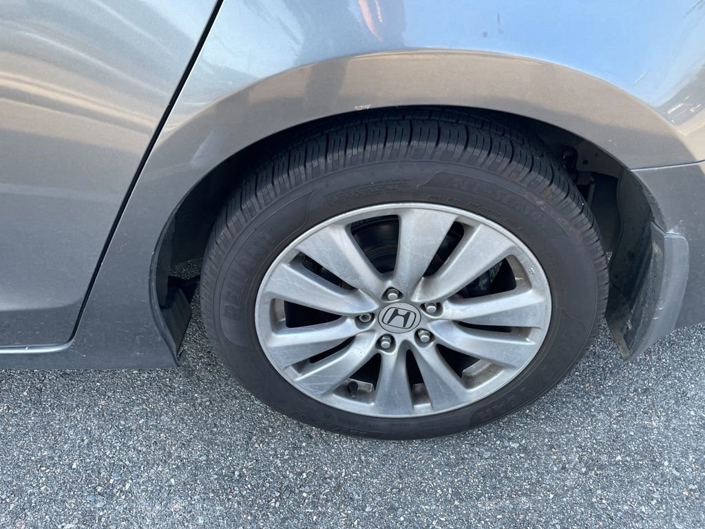 Used 2011 Honda Accord EX-L image 7