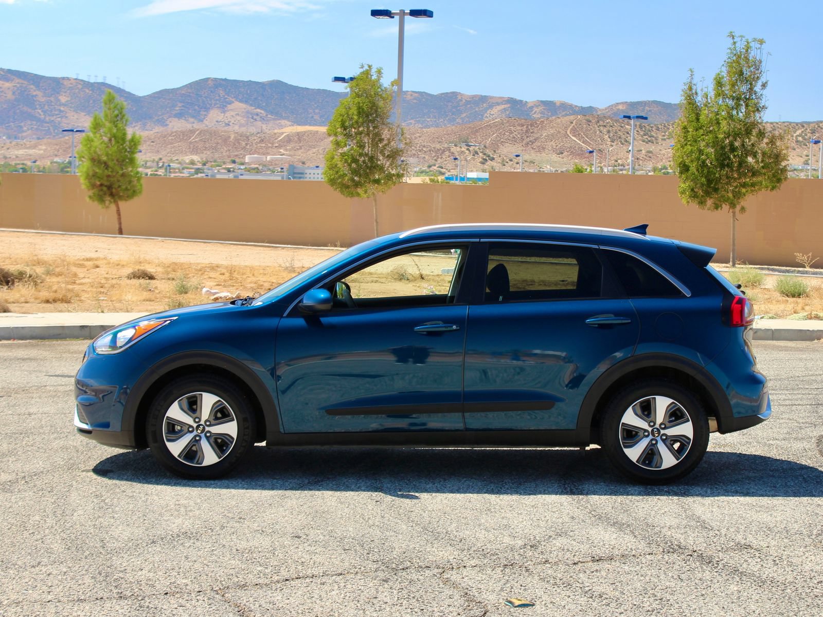 Used 2019 Kia Niro LX FWD image 9