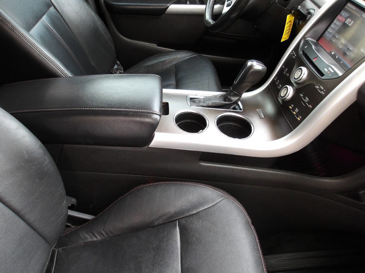 Used 2012 Ford Edge SEL FWD image 17