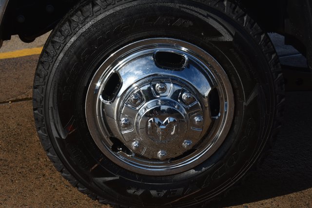 New 2026 RAM 3500 Tradesman AWD/4WD image 9