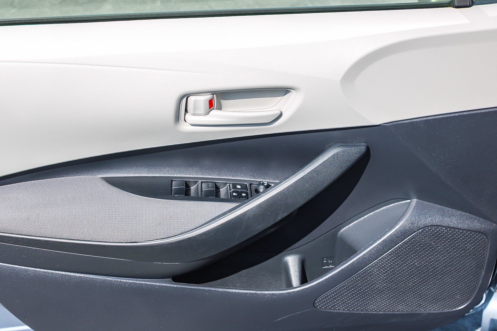 Certified 2024 Toyota Corolla LE FWD image 21