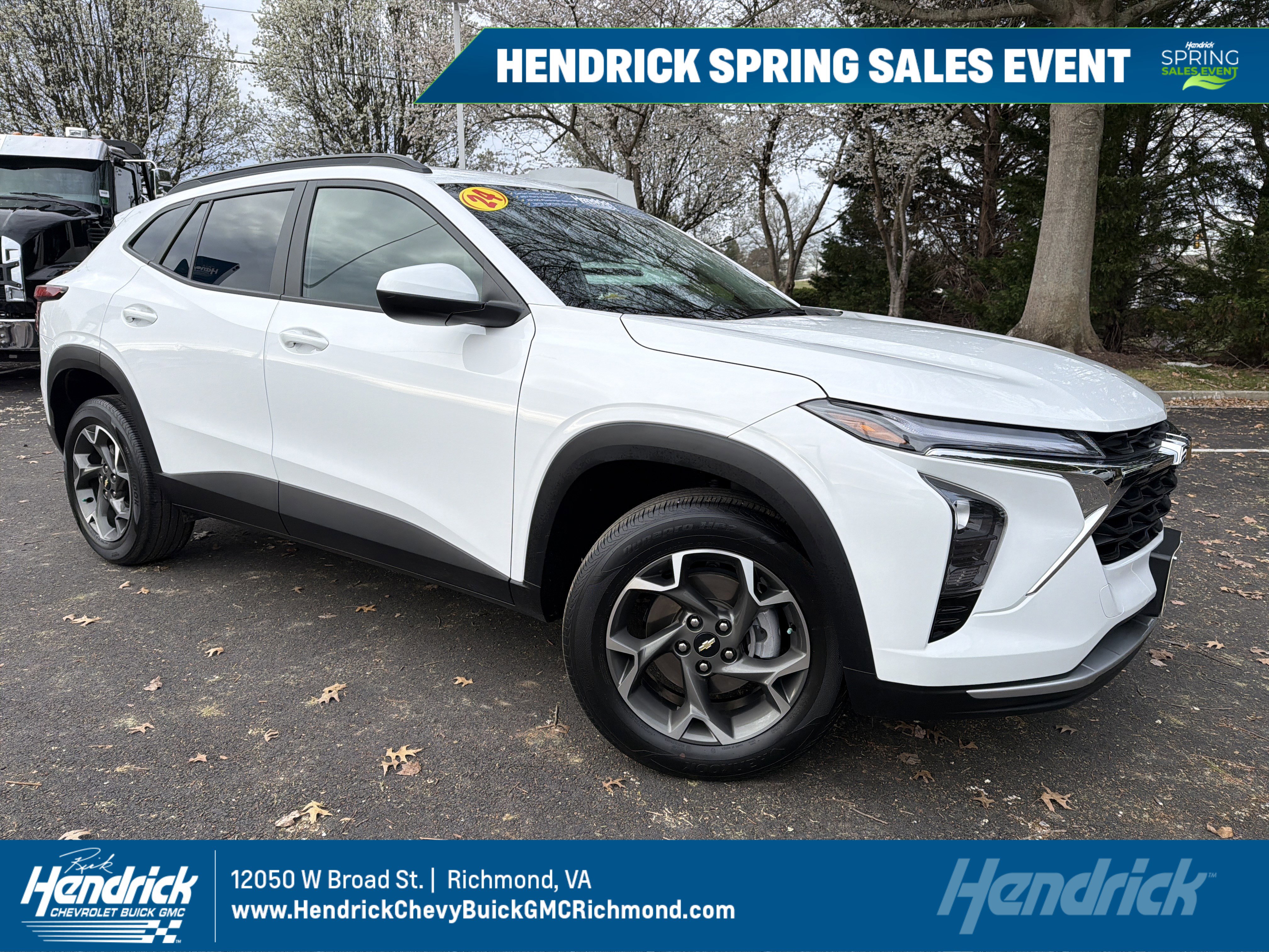 Used 2024 Chevrolet Trax LT image 1