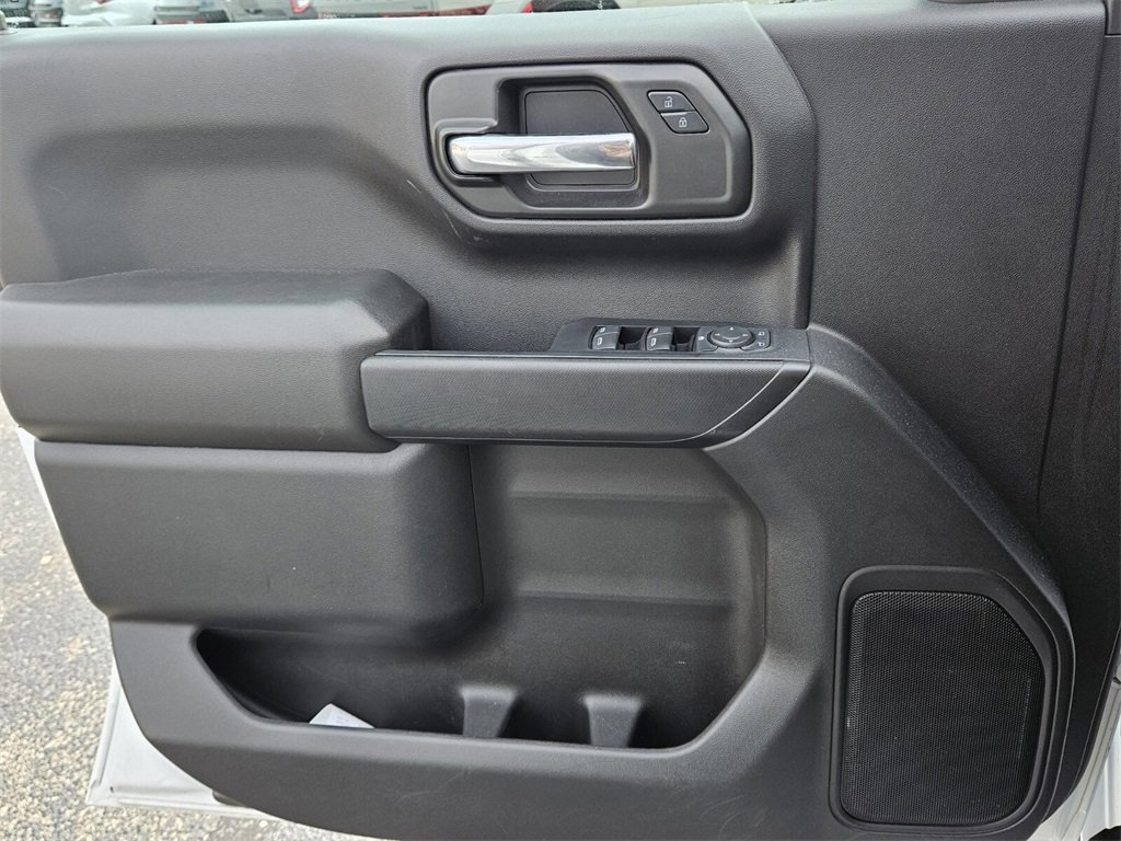 Used 2024 Chevrolet Silverado 1500 Custom image 28