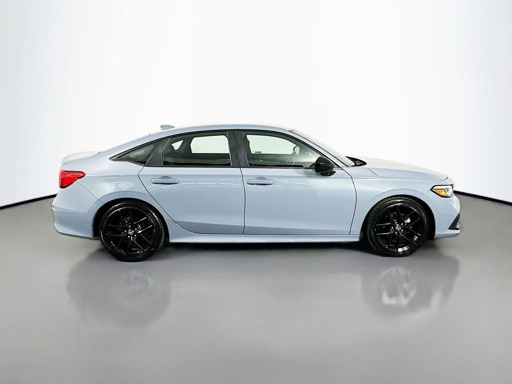 Used 2023 Honda Civic Sport image 9