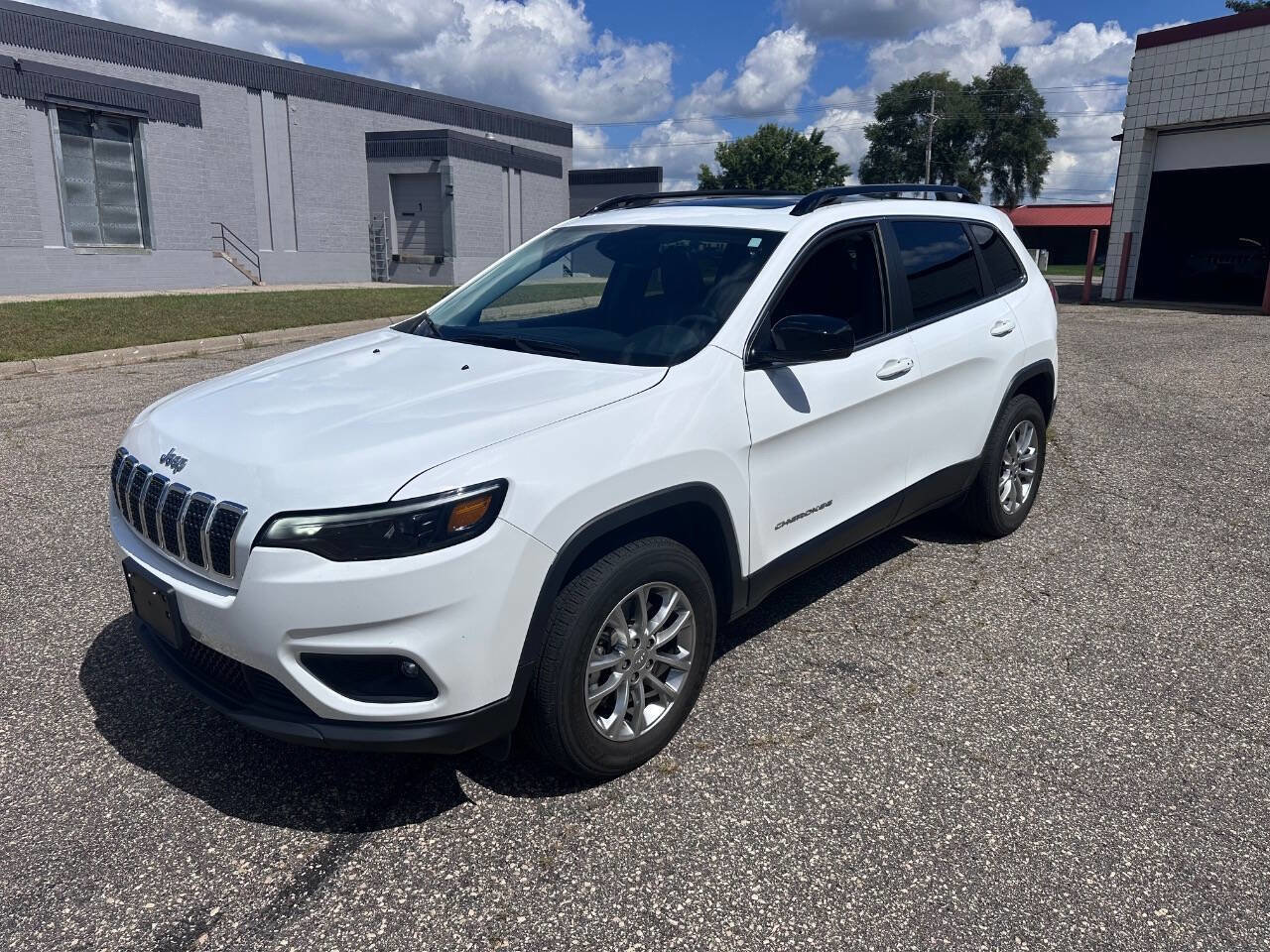 Used 2022 Jeep Cherokee Latitude Lux w/ Sun & Sound Group