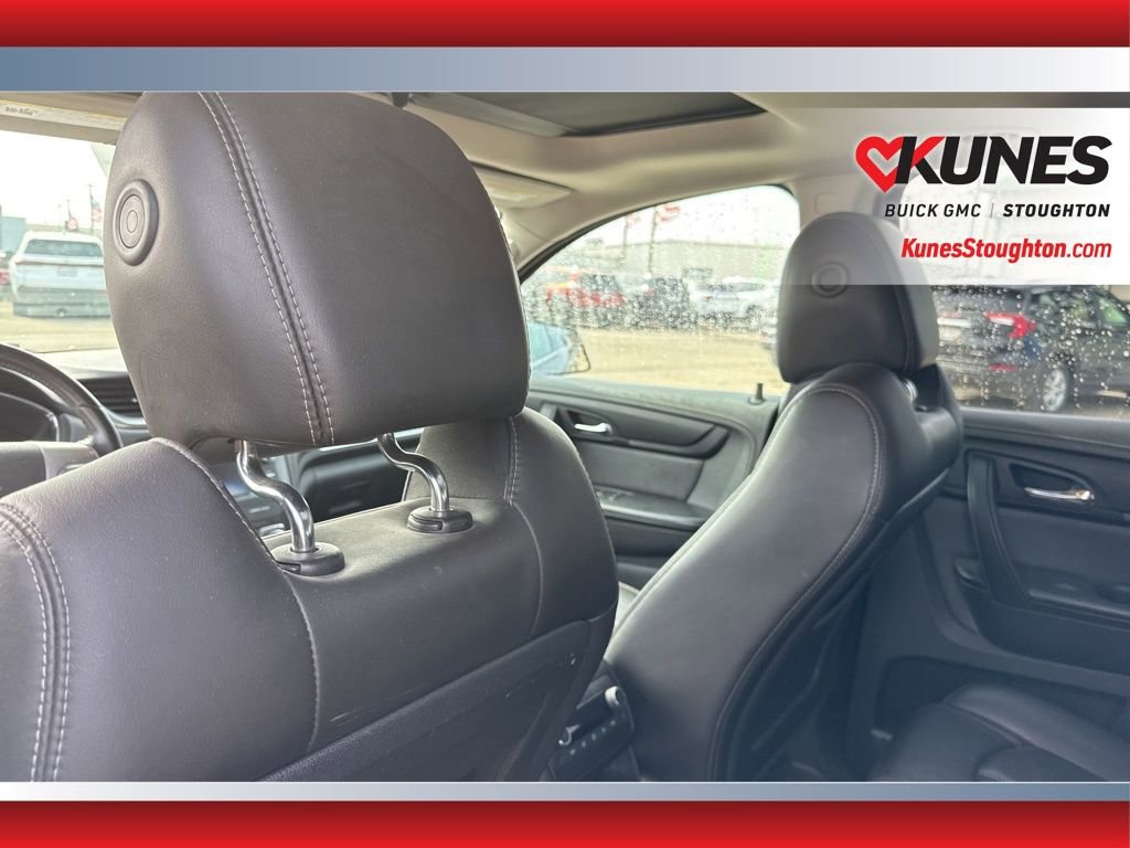 Used 2015 Chevrolet Traverse LT image 32