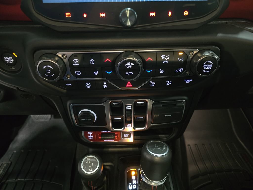 Used 2019 Jeep Wrangler Unlimited Rubicon AWD/4WD image 23