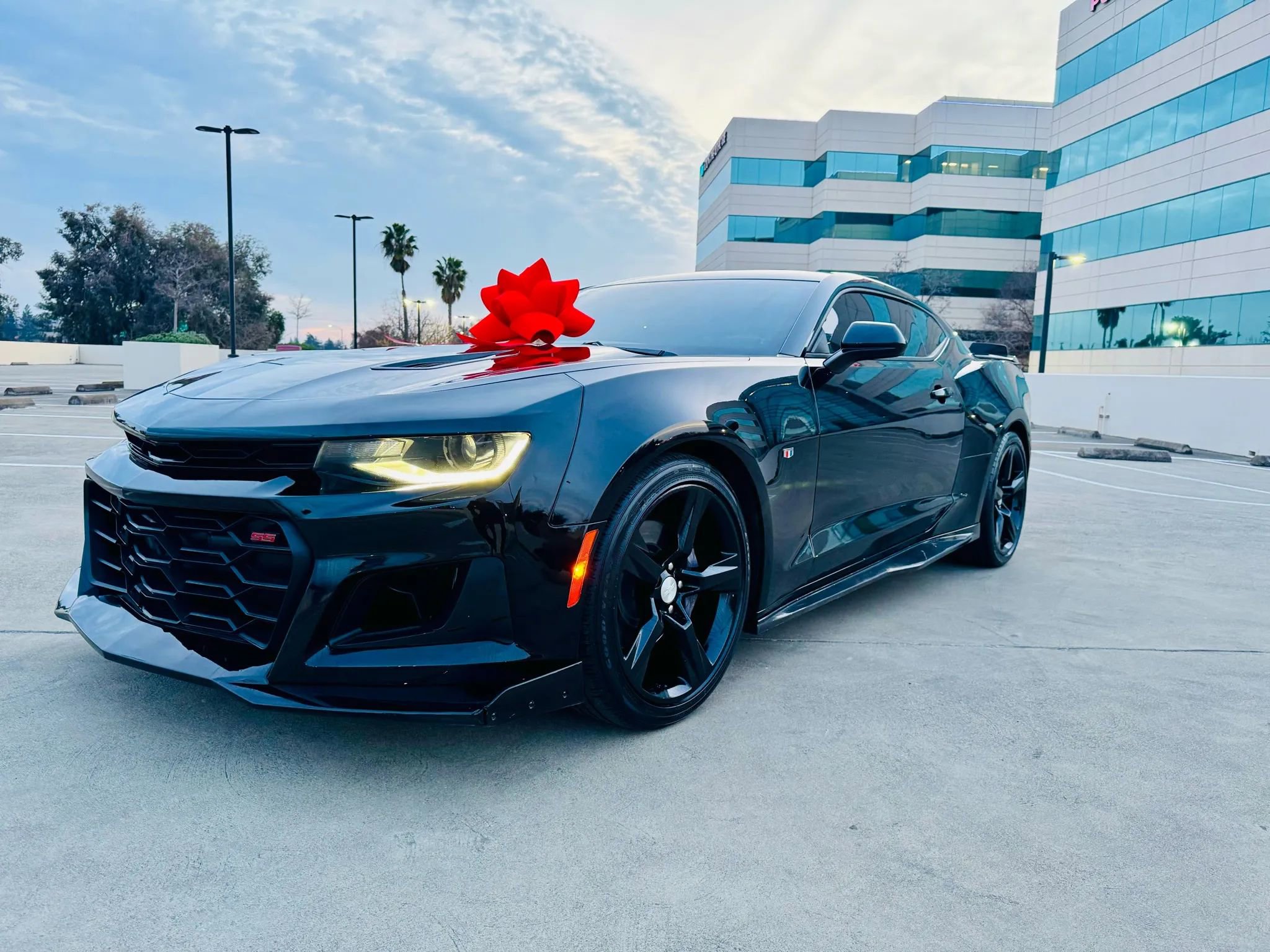 Used 2017 Chevrolet Camaro SS image 18