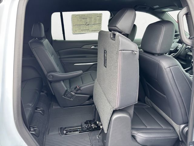 New 2026 Chevrolet Traverse LT w/ Midnight/Sport Edition AWD/4WD image 19