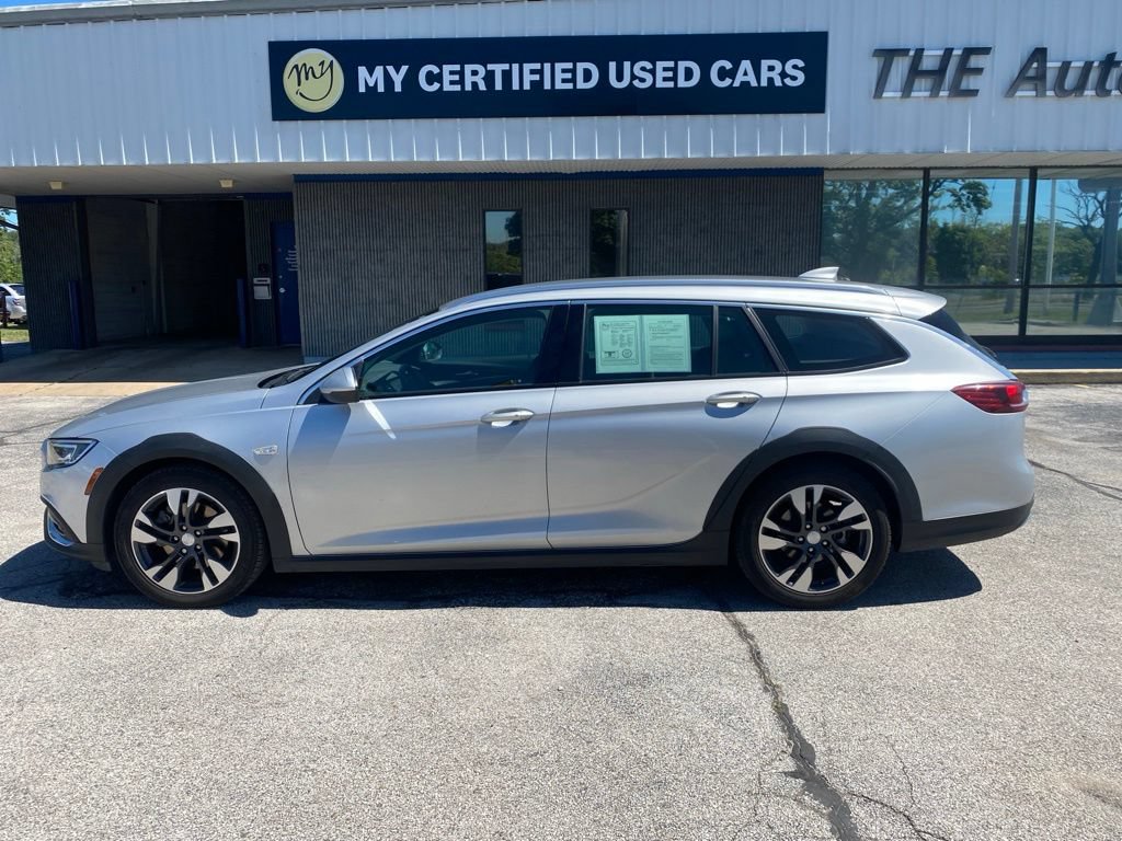 Used 2018 Buick Regal Essence w/ Driver Confidence Package #1 AWD/4WD image 11