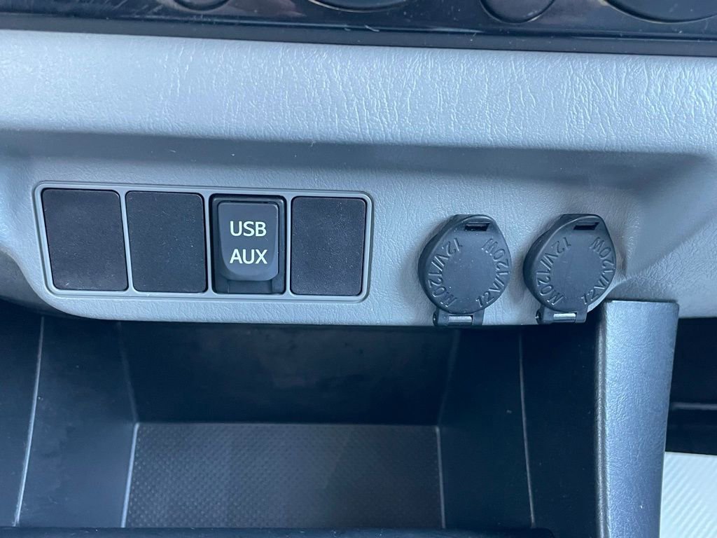 Used 2012 Toyota Tacoma 4x4 Double Cab w/ SR5 Pkg image 27