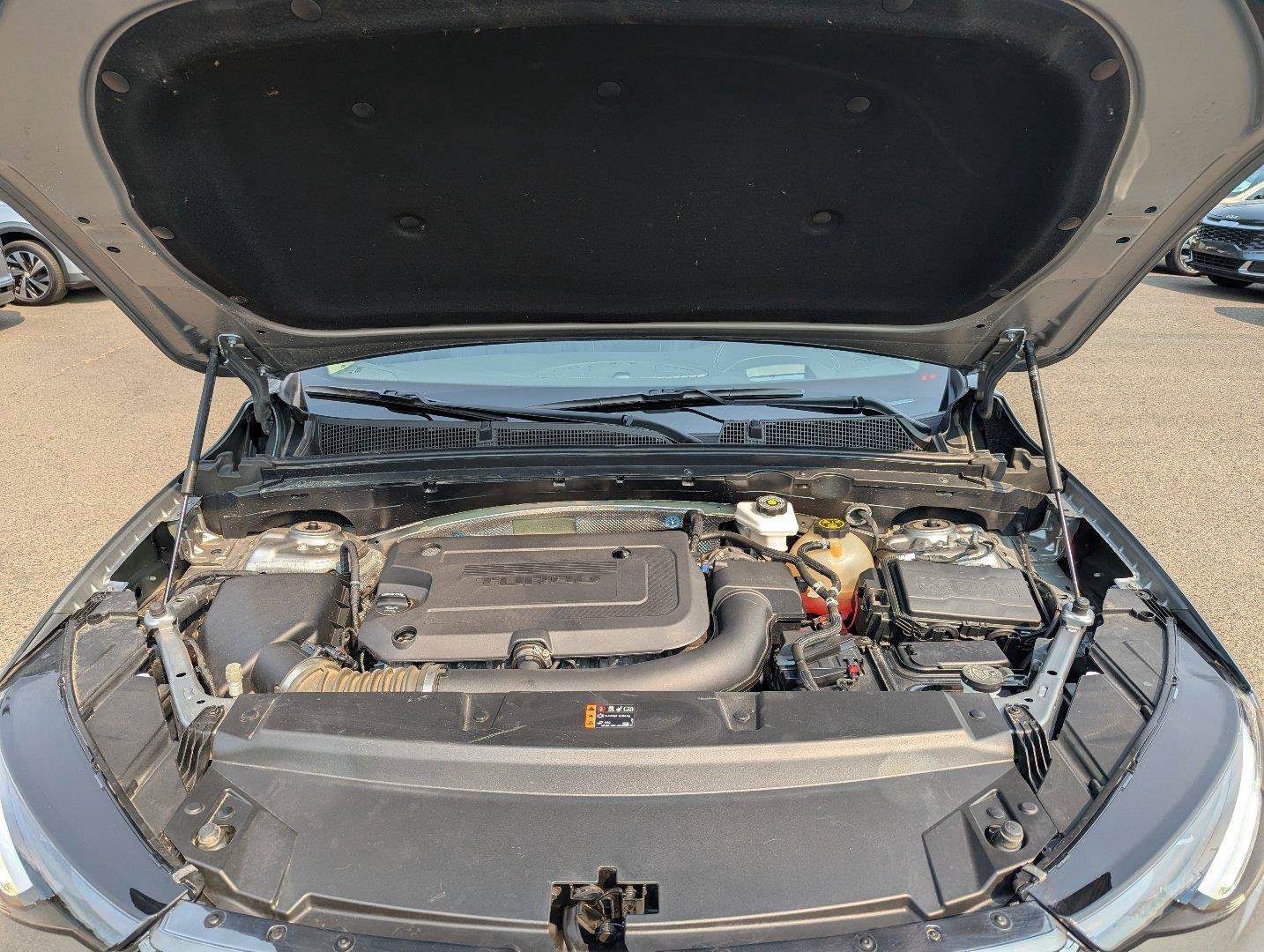 Used 2023 Buick Envision Avenir AWD/4WD image 43