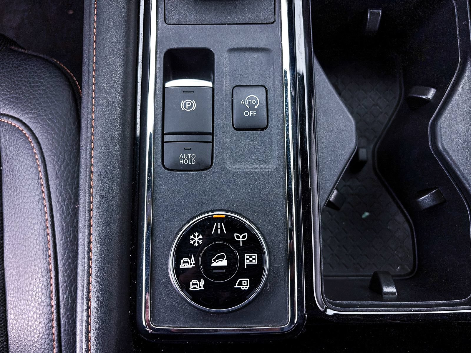 Used 2024 Nissan Pathfinder Rock Creek AWD/4WD image 26