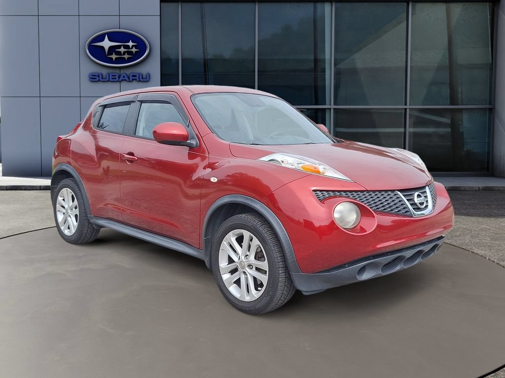 Used 2014 Nissan Juke SV w/ Navigation Package FWD image 4