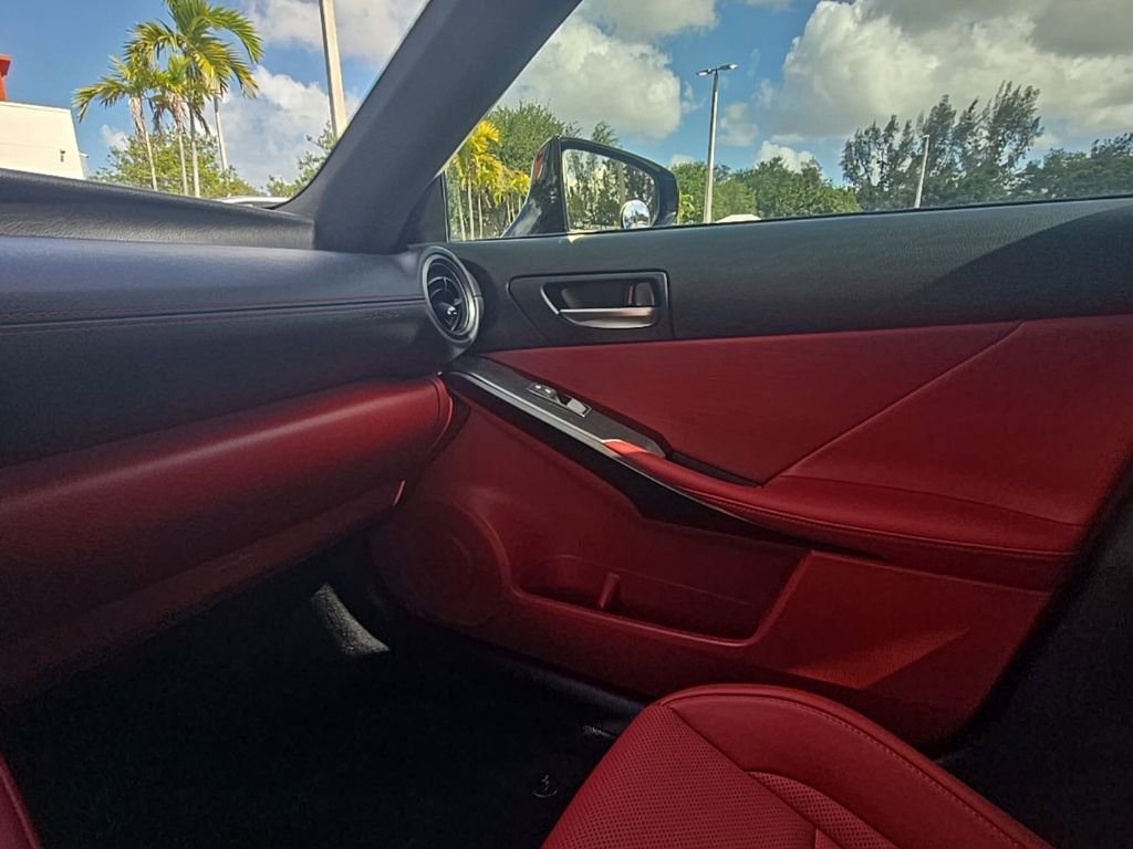 Used 2024 Lexus IS 500 RWD image 26