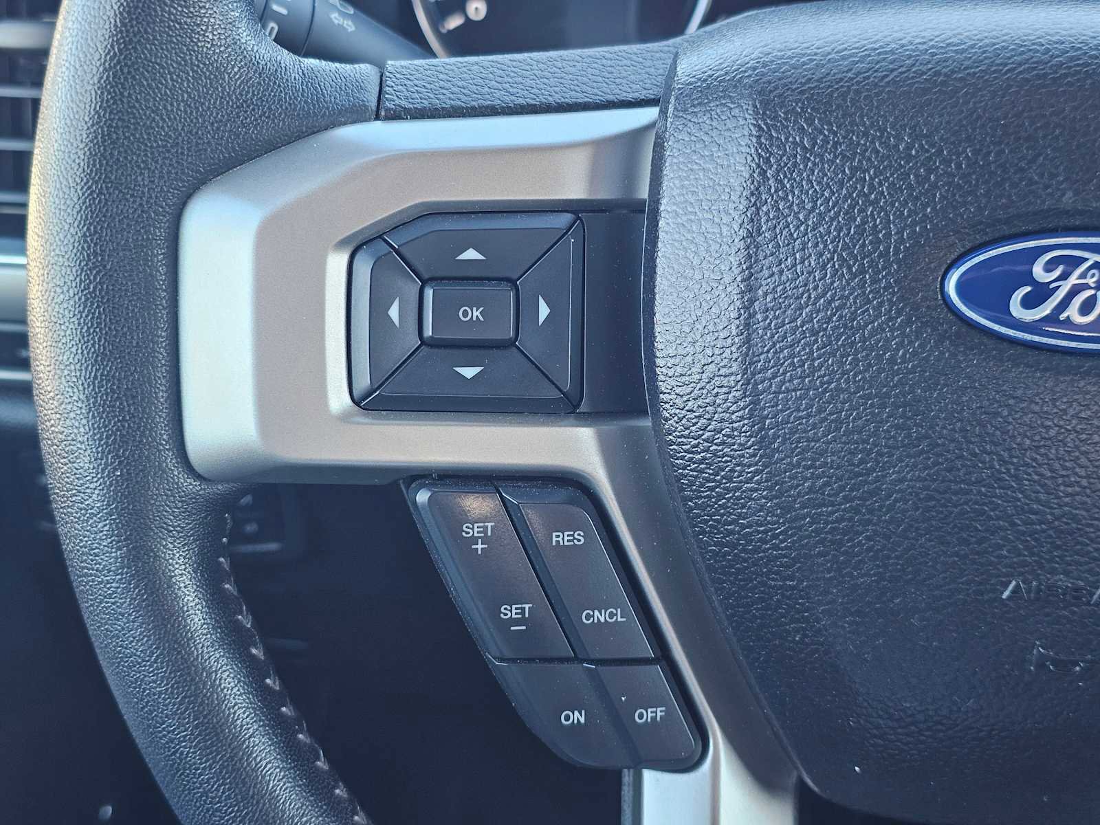 Used 2021 Ford F250 Lariat image 27