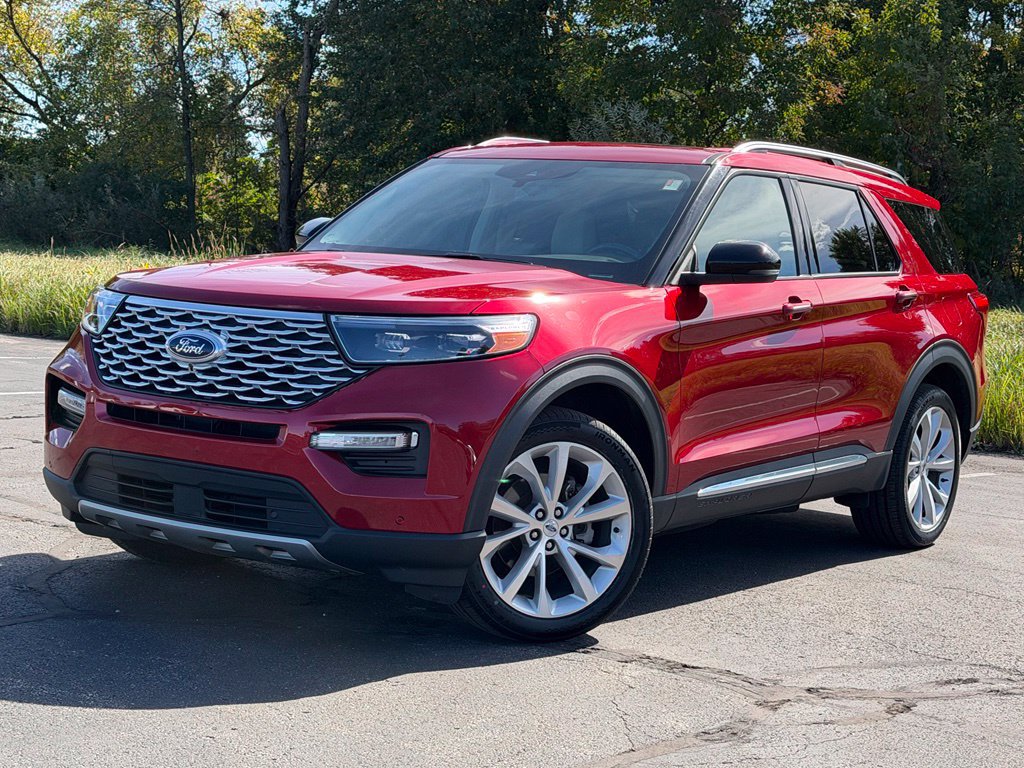 Certified 2023 Ford Explorer Platinum w/ Technology Package AWD/4WD image 2