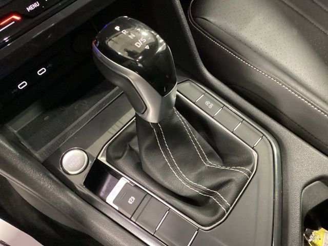 Certified 2023 Volkswagen Tiguan SE w/ Panoramic Sunroof Package image 8