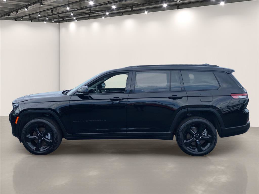 Used 2025 Jeep Grand Cherokee L Limited w/ Luxury Tech Group II AWD/4WD image 4