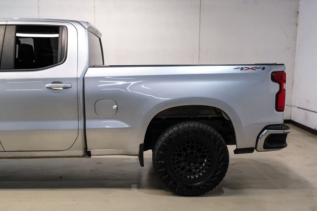 Used 2020 Chevrolet Silverado 1500 LT w/ Trailering Package AWD/4WD image 13