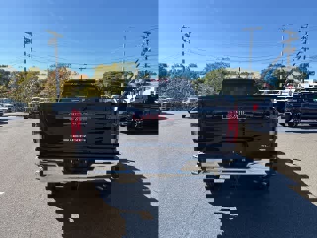 New 2025 GMC Sierra 3500 SLE w/ SLE Convenience Package image 6