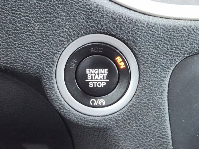 Used 2022 Dodge Charger SXT RWD image 17
