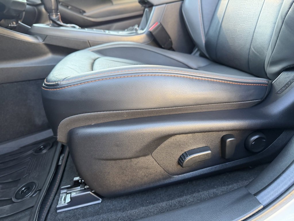 Used 2024 Subaru Crosstrek 2.5i Limited w/ Crosstrek Mirror Package image 15