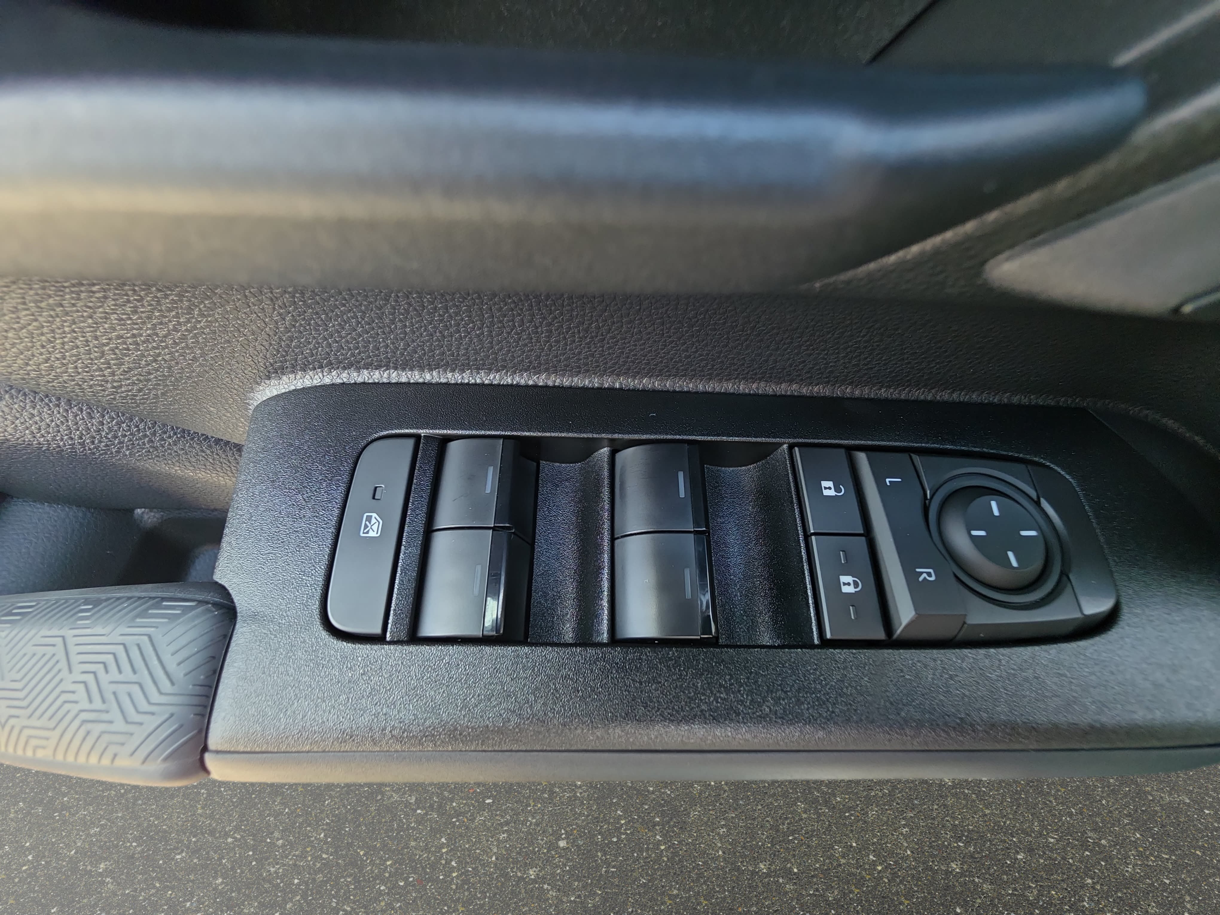 Used 2025 Toyota 4Runner TRD Off-Road Premium AWD/4WD image 28