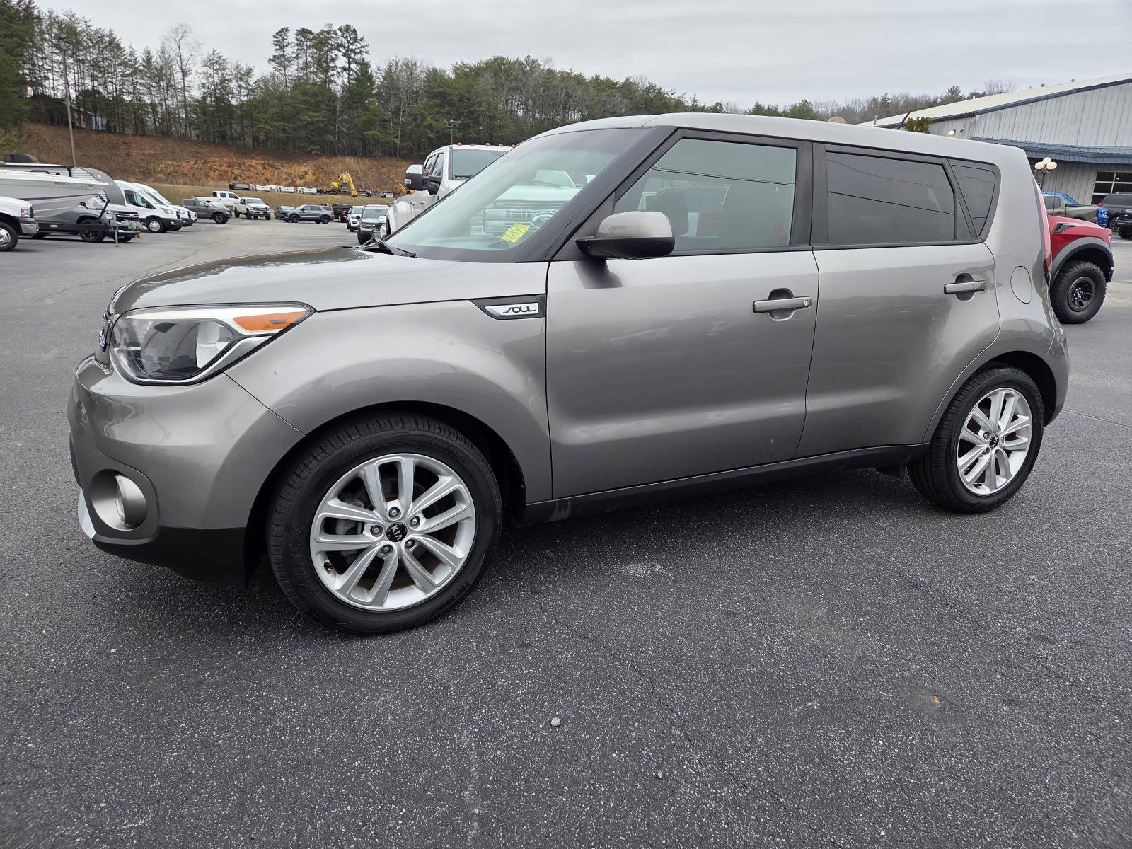 Used 2017 Kia Soul + image 27
