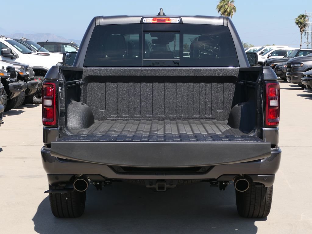 New 2026 RAM 1500 Laramie AWD/4WD image 6