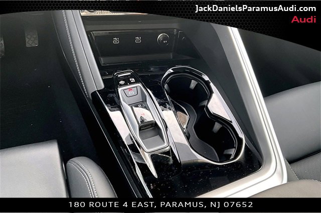 Used 2025 Audi Q5 Premium Plus w/ Premium Plus image 12