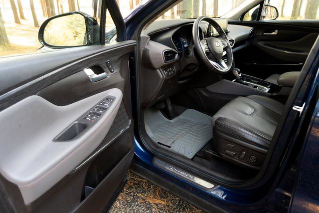 Used 2020 Hyundai Santa Fe Limited image 11