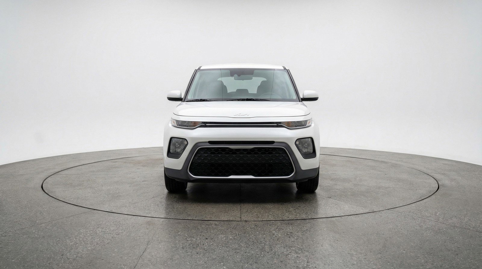 Used 2025 Kia Soul LX w/ LX Technology Package image 2