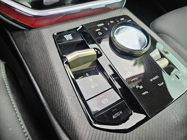 Used 2025 BMW X3 xDrive30i w/ Premium Package image 13