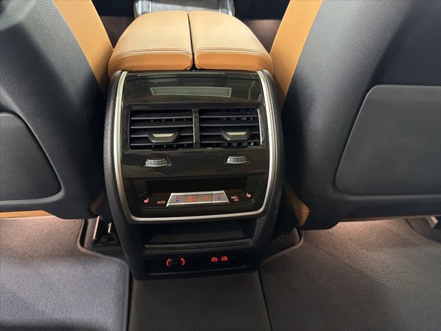 Certified 2024 BMW X7 xDrive40i w/ Premium Package image 28