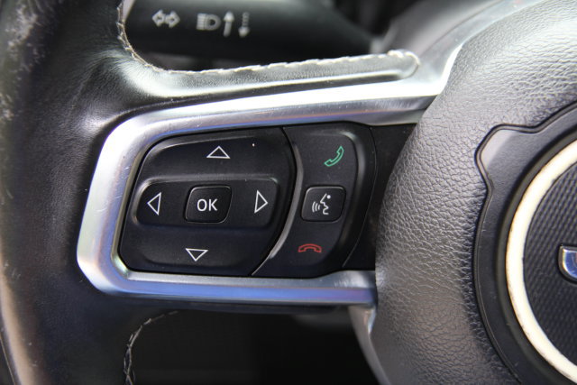 Used 2018 Jeep Wrangler Unlimited Sahara AWD/4WD image 21
