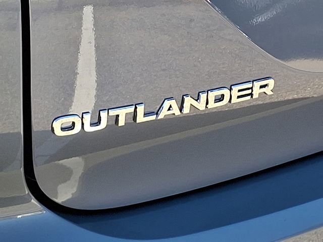 New 2025 Mitsubishi Outlander SEL image 12