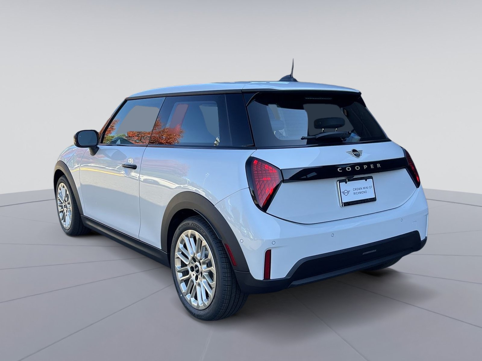 New 2025 MINI Cooper 2-Door Hardtop FWD image 3