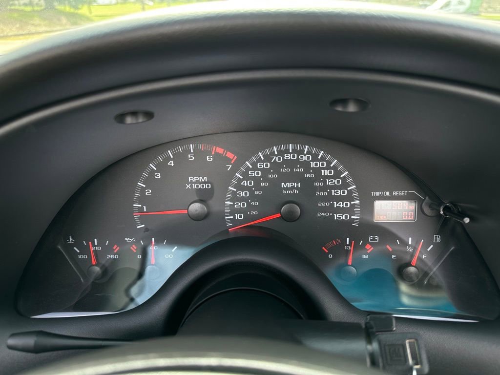 Used 2002 Chevrolet Camaro Z28 w/ Sport Appearance Pkg RWD image 19