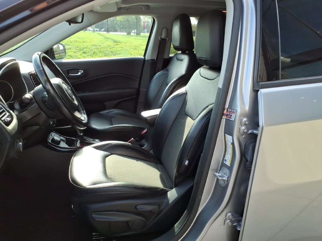Used 2019 Jeep Compass Latitude AWD/4WD image 12