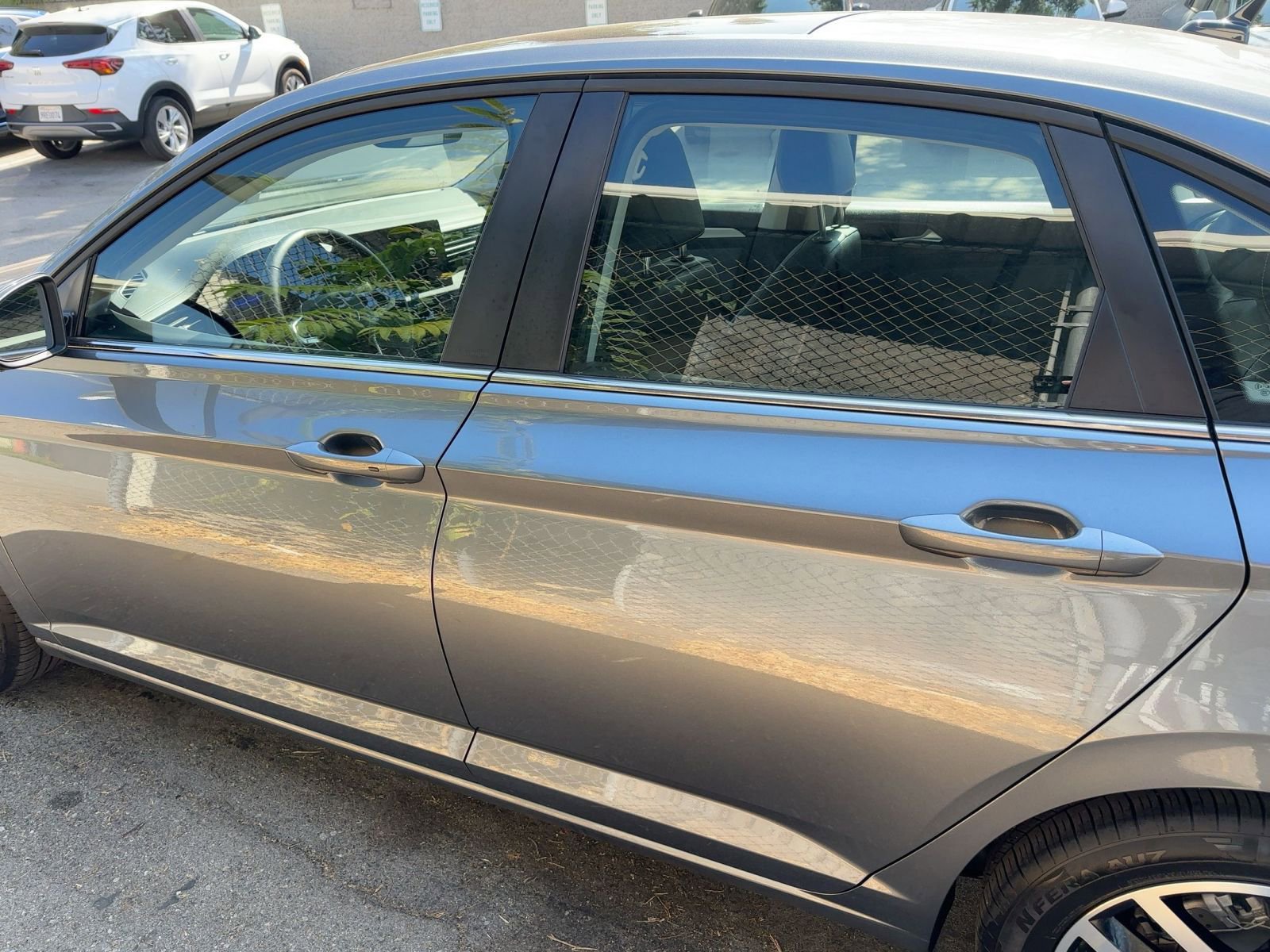 Used 2025 Volkswagen Jetta SE image 28