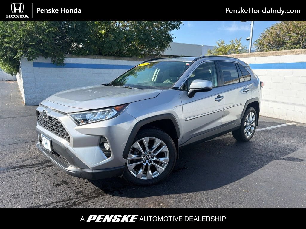 Used 2019 Toyota RAV4 XLE Premium w/ Cold Weather Package AWD/4WD image 1