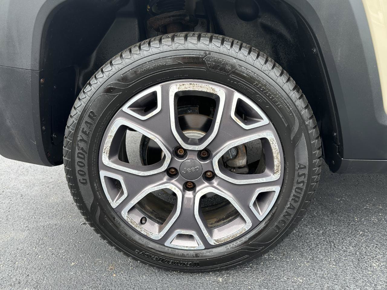 Used 2015 Jeep Renegade Limited AWD/4WD image 75