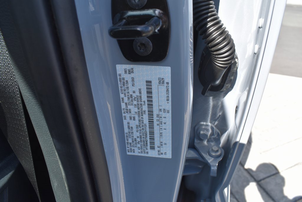 Used 2025 Ford F450 Lariat w/ FX4 Off-Road Package image 34