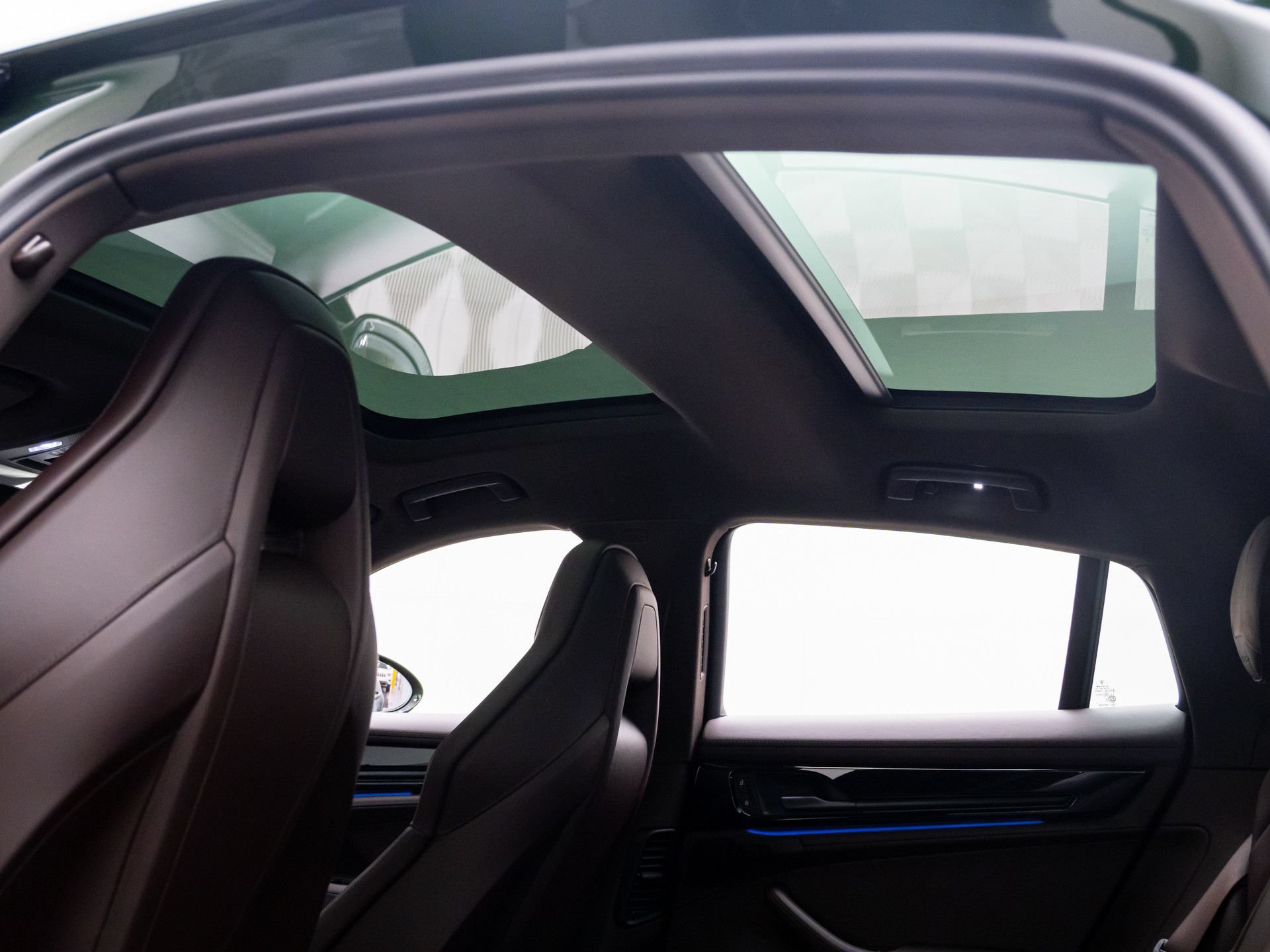 New 2026 Porsche Panamera 4 AWD/4WD image 16