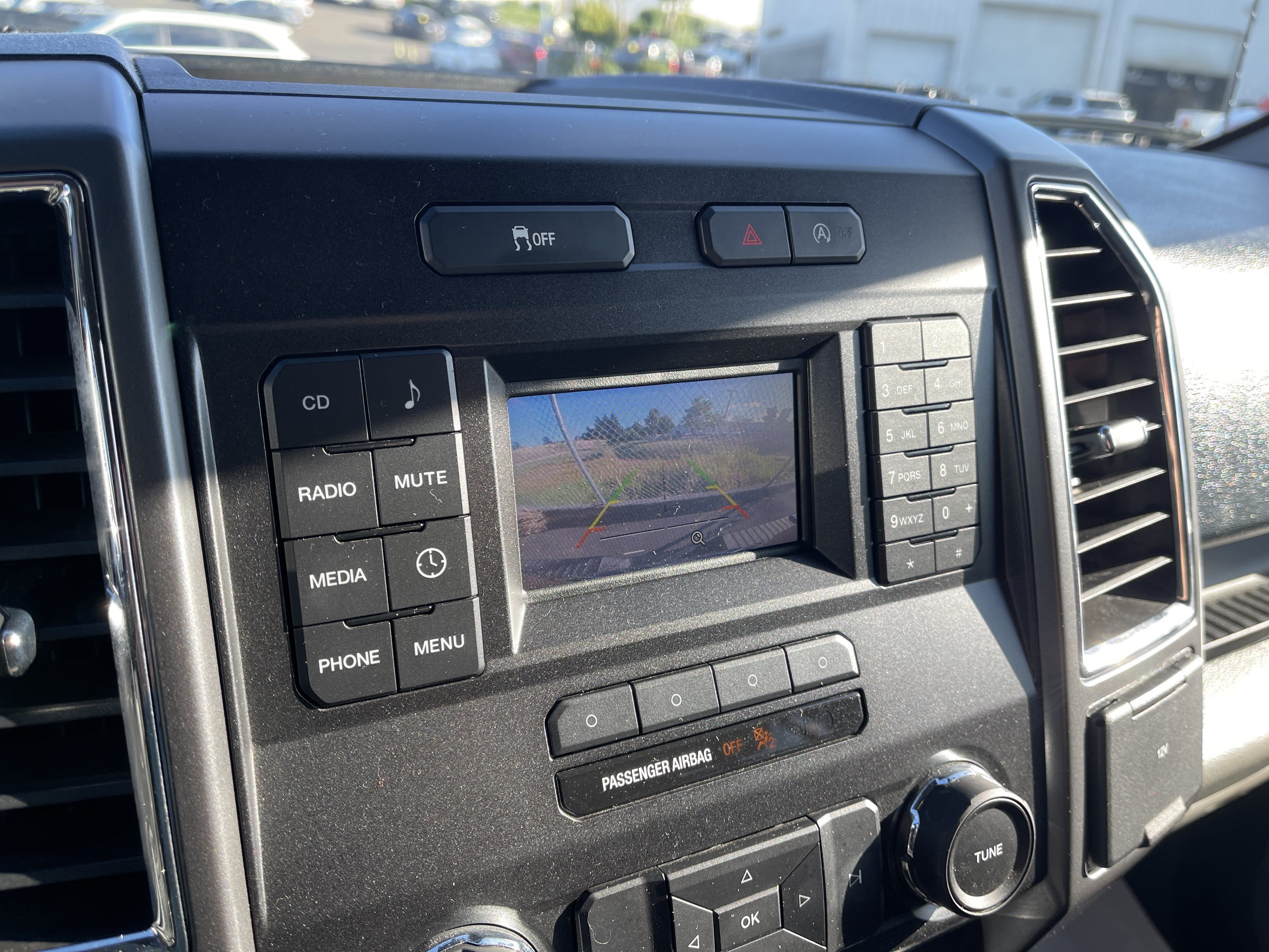 Used 2016 Ford F150 XLT AWD/4WD image 25