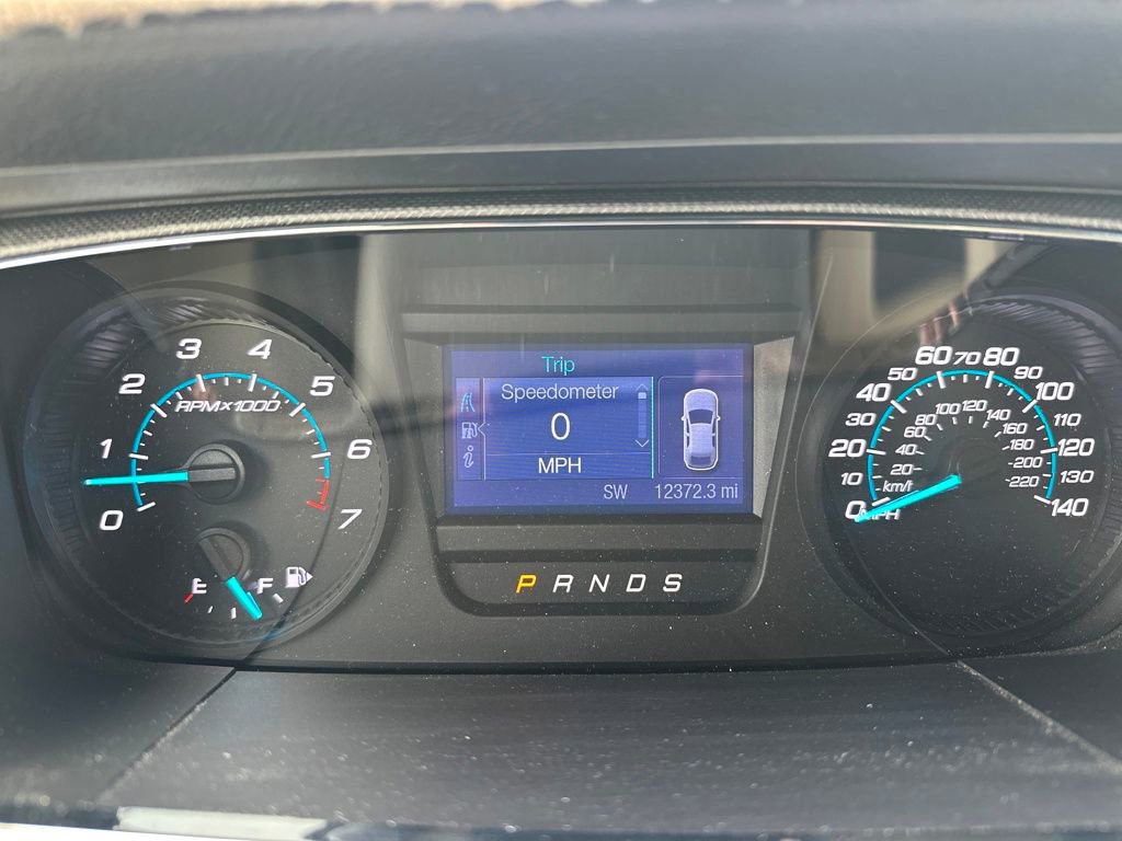 Used 2017 Ford Taurus SE image 14