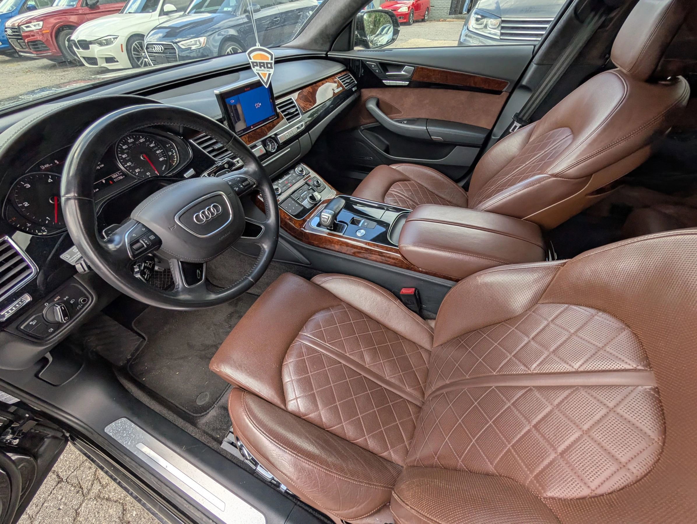 Used 2014 Audi A8 L TDI w/ Premium Package image 16