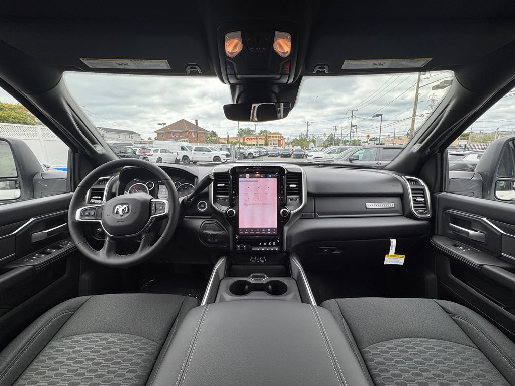 New 2026 RAM 2500 Big Horn AWD/4WD image 25